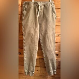 Taylor Stitch après pants in olive slub cotton blend